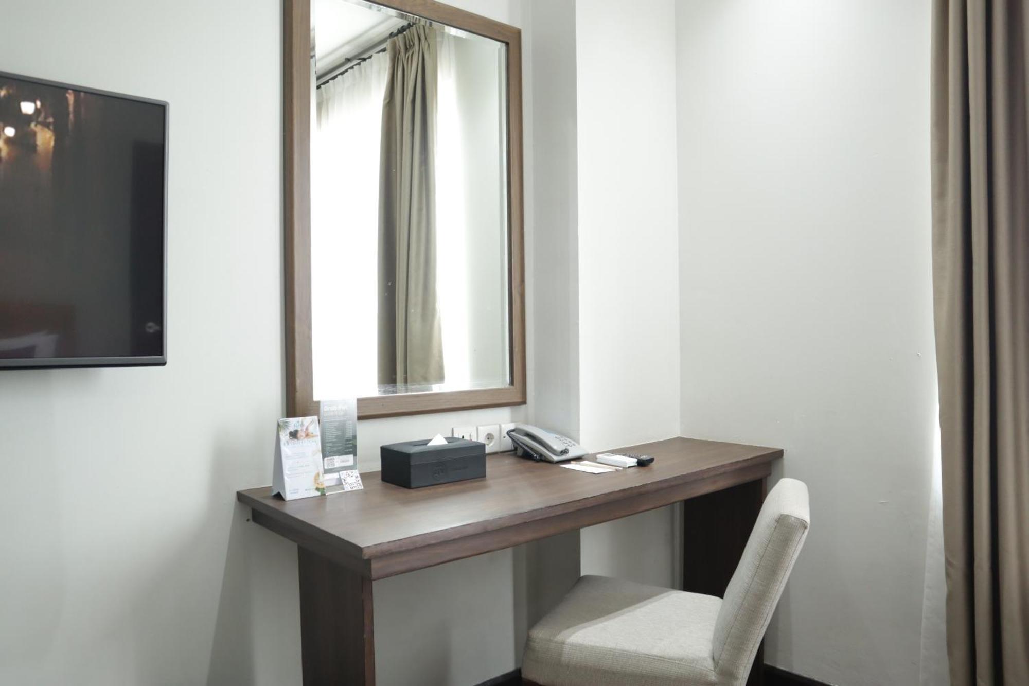 Hotel Dafam Semarang Extérieur photo