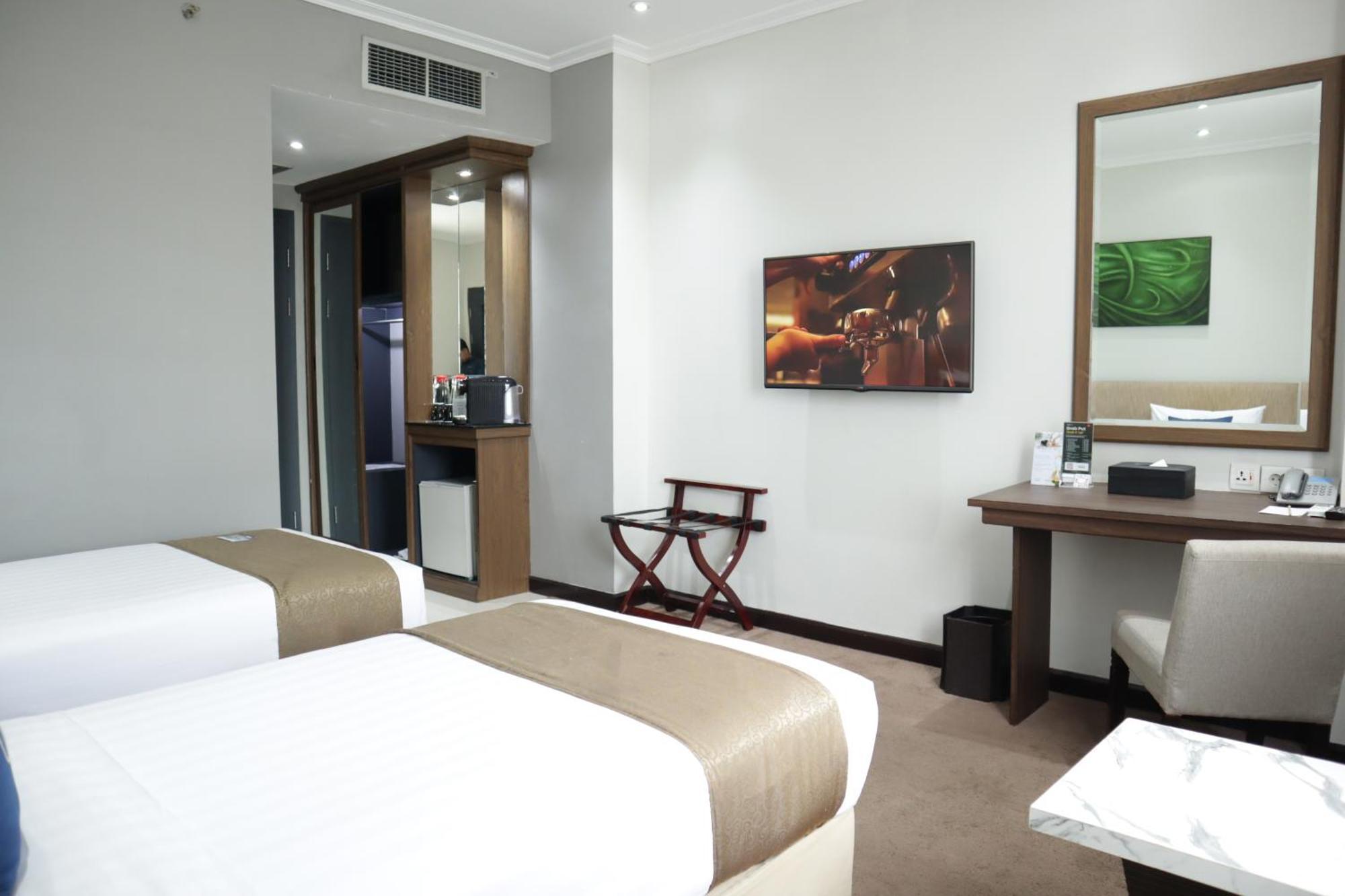 Hotel Dafam Semarang Extérieur photo