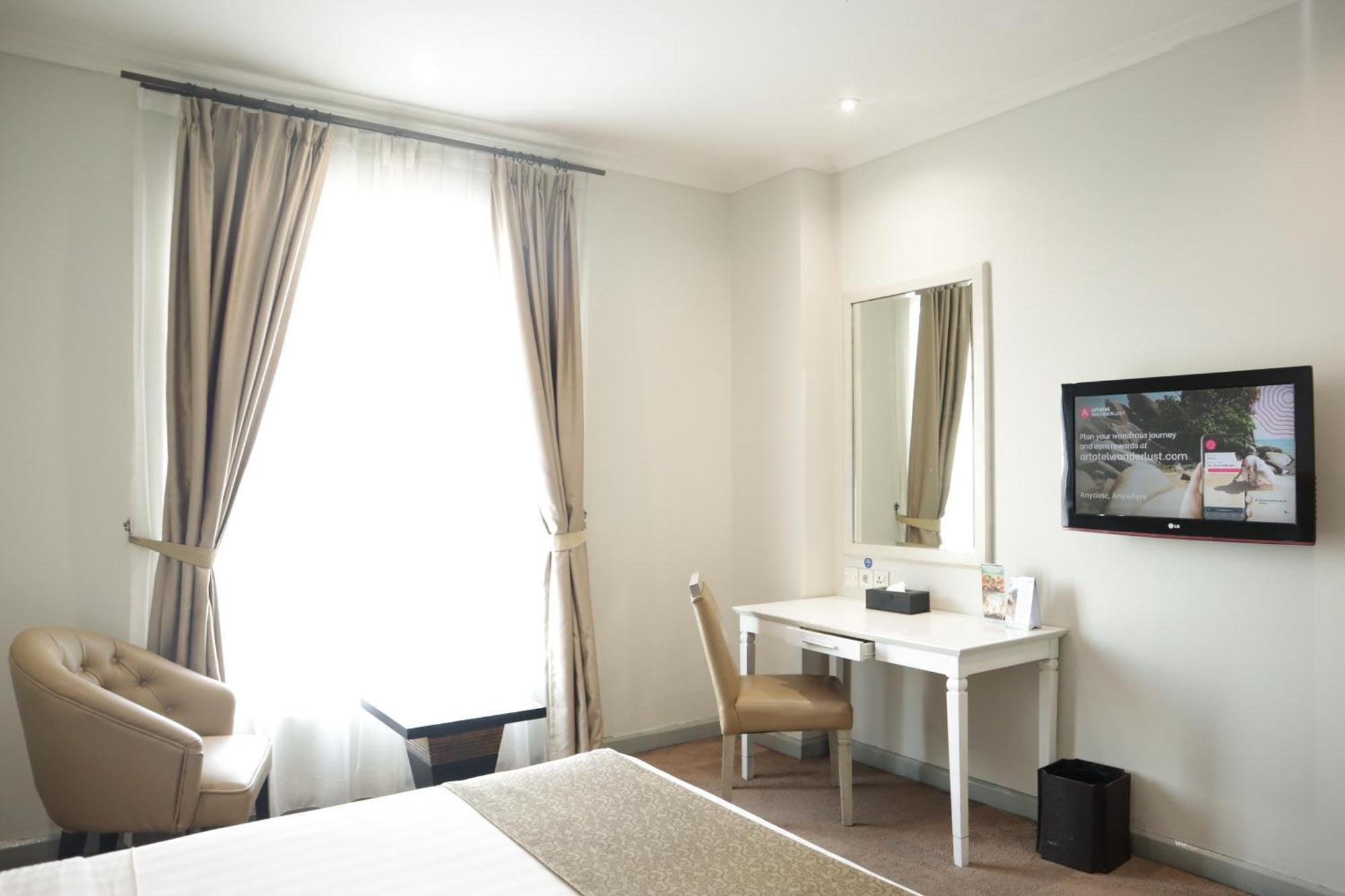 Hotel Dafam Semarang Extérieur photo